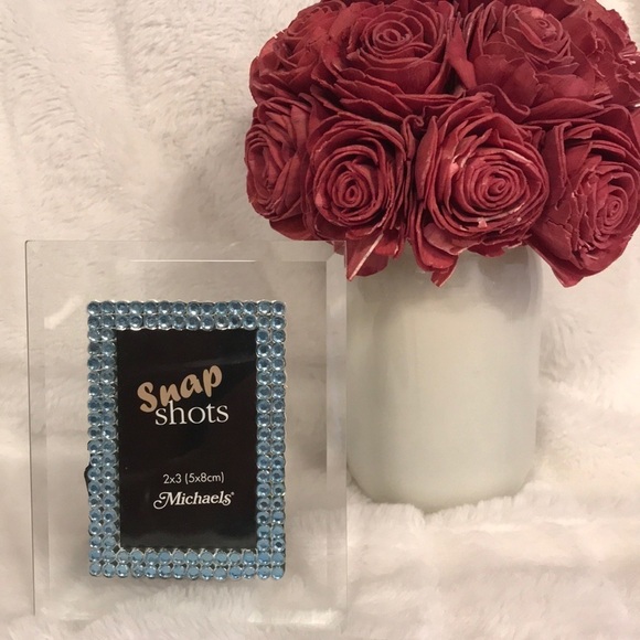 Snap Shots Clear Glass Blue Bedazzled Picture Frame Holds 2” x 3” Photo NWT - Picture 3 of 6